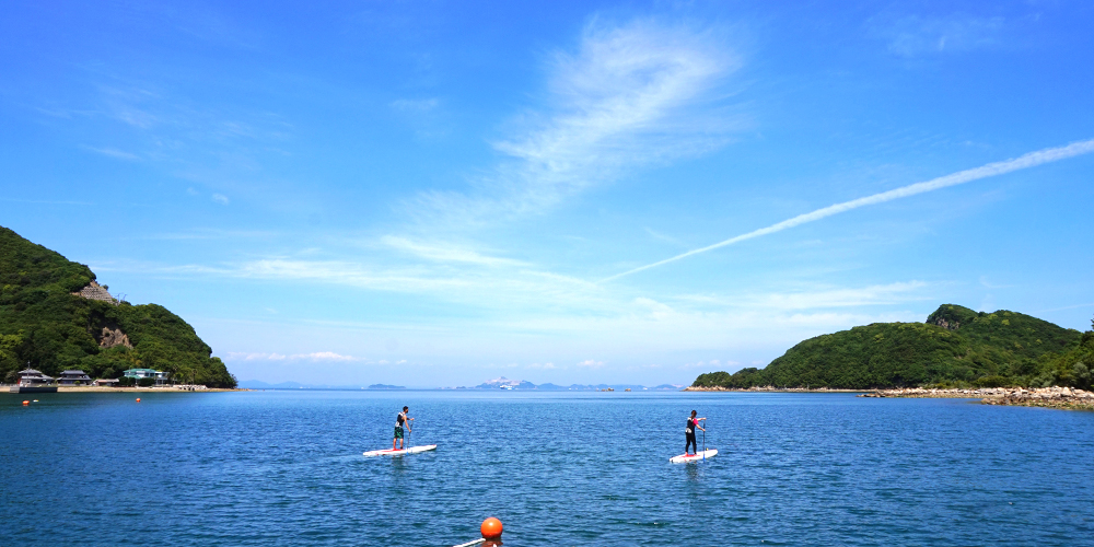瀬戸内海、小豆島の海でSUP体験！アクティビティーができる海遊び体験/夜遊び体験