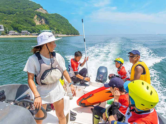 瀬戸内海の離島・香川県・小豆島で水上バイク「シースクーター体験」ができます