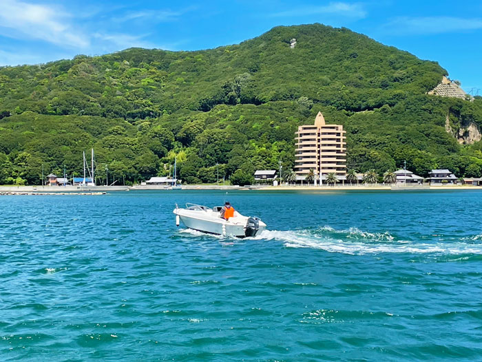 瀬戸内海の離島・香川県・小豆島でも数少ないシースクーター体験ができます