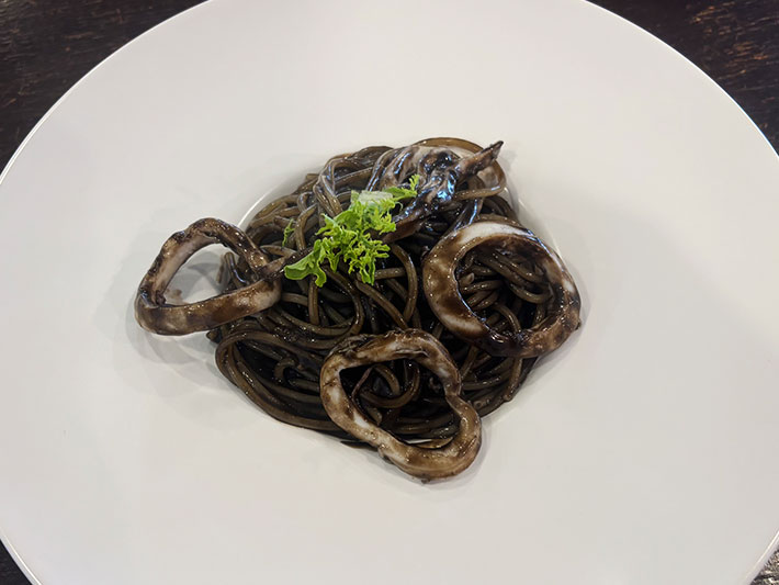 イカスミパスタ