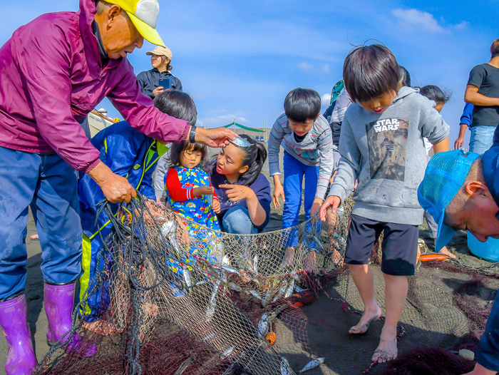 「シータイガーアイランドイン小豆島」で小豆島の地元の漁師さんと漁業体験をする
